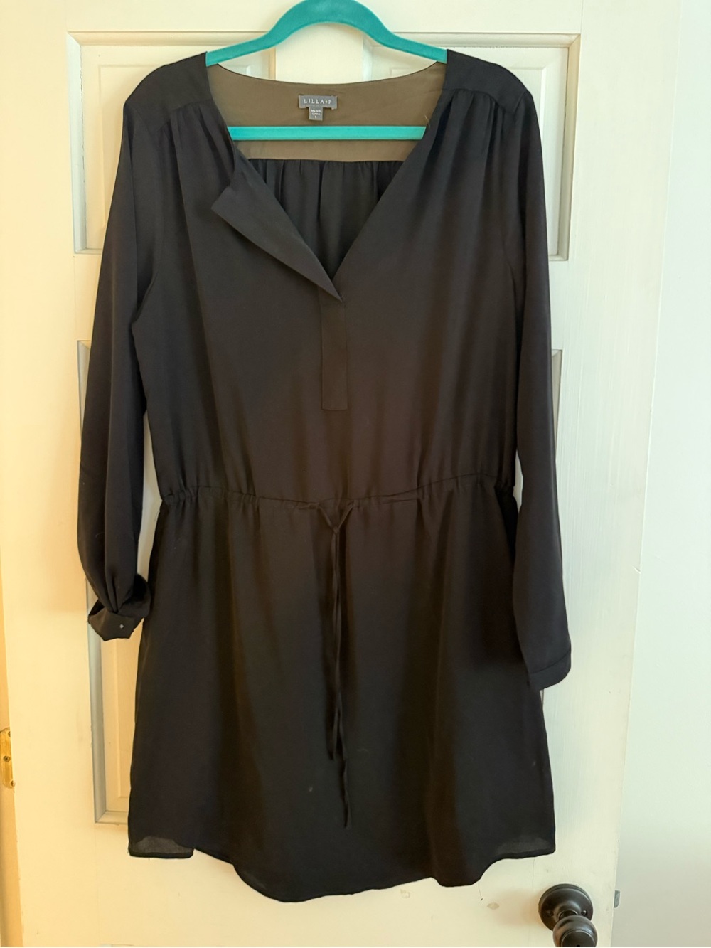 Lilla P Black Long-Sleeve Drawstring Tunic dress